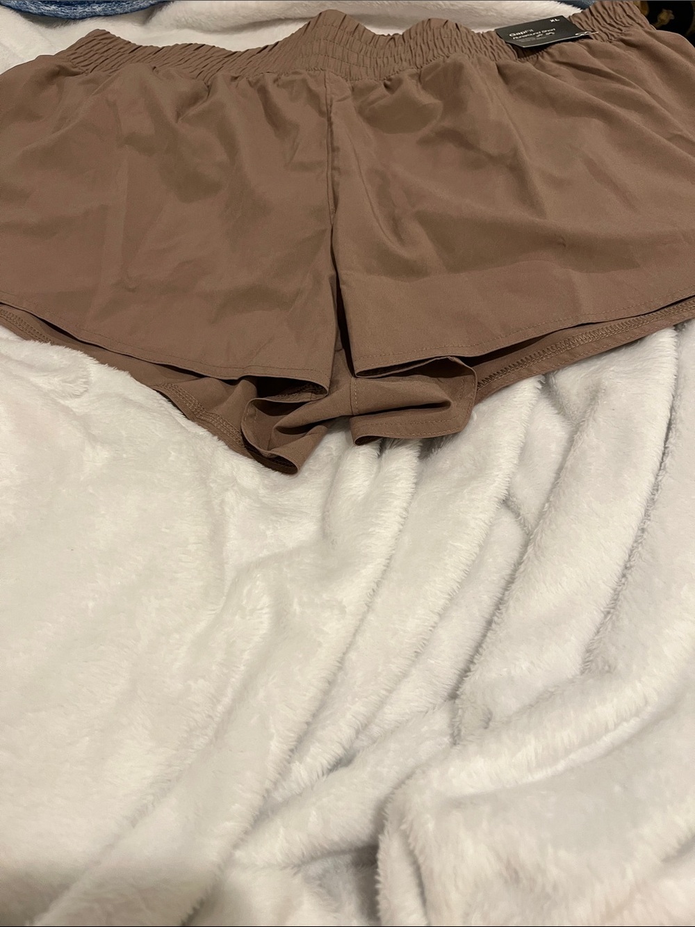 GAP Women's Athletic Shorts in Brown